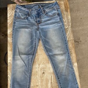 AE Skinny Light-wash Jeans- size 4